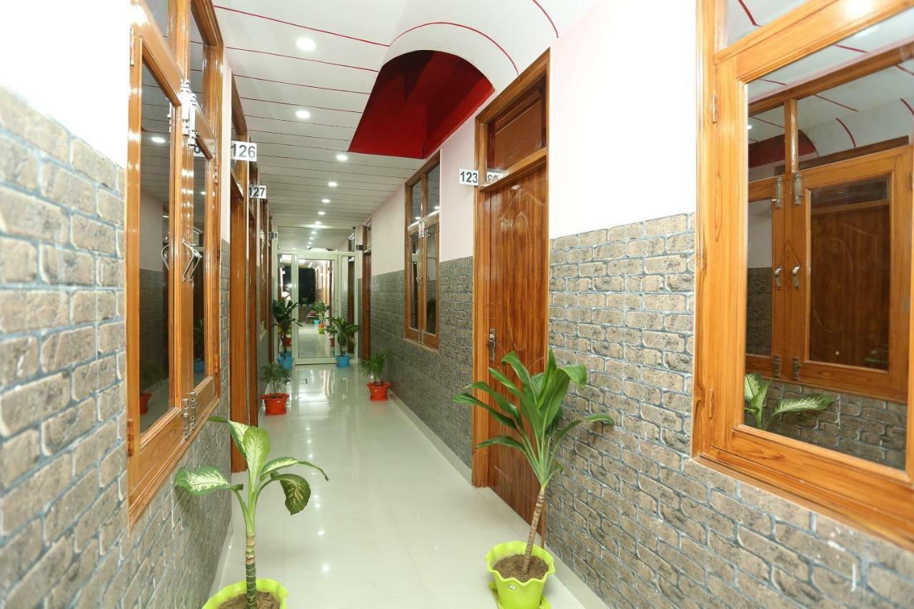 فندق Oyo 18597 Satyam ميروت المظهر الخارجي الصورة